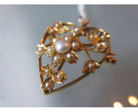 Victorian 15ct gold split pearl set heart shaped pendant / brooch