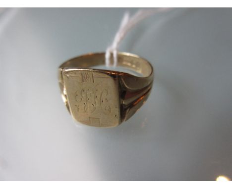 9ct Gold signet ring with engraved initials