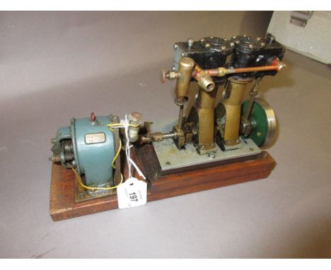 Twin piston vertical stationary engine