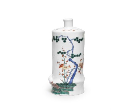 A Kakiemon cylindrical sake bottle modelled as a section of bambooEdo period (1615-1868), late 17th centuryDecorated in typic