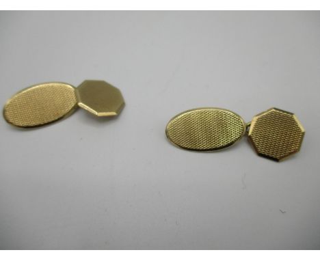 A pair of 9ct gold chain link cufflinks with engine turned decoration, 7g 