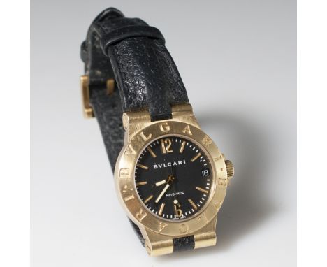 DESCRIPTION:A Bvlgari Diagono automatic ladies watch. Features 18kt yellow gold case with gold dials and hands as well as cla