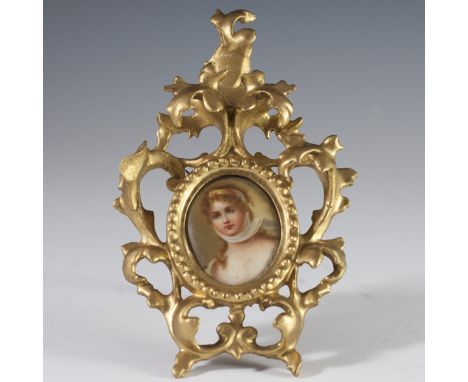 DESCRIPTION: Handpainted porcelain plaque of Konigin Louise, Luise von Mecklenburg-Strelitz, or Queen Louise of Prussia after