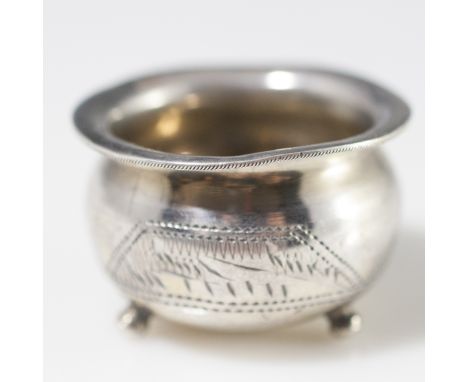 DESCRIPTION: Russian silver salt cellar featuring engraved floral designs. Marked with Russian 84 silver purity Kokoshnik hal