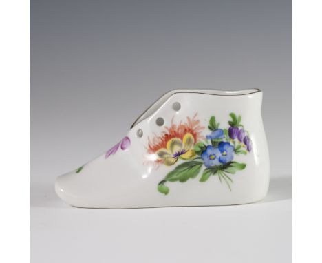 DESCRIPTION: A herend porcelain shoe with handpainted flowers and gilded trim. Marked:"Herend" on the bottom.CIRCA: 20th Ct.O