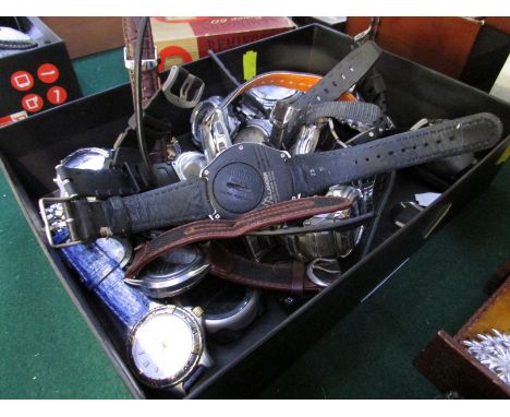 LARGE SELECTION OF QUARTZ WRISTWATCHES INCLUDING CASIO , ZENITH AND TIMEX ETC.