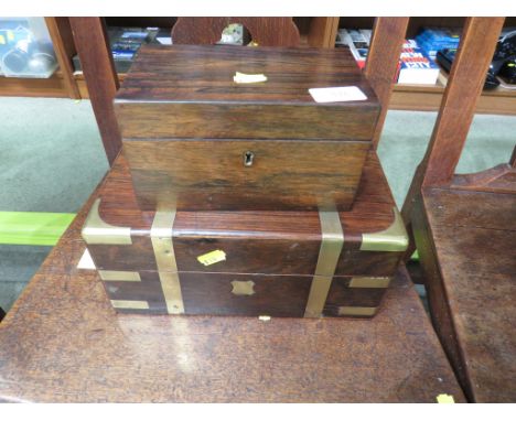 ROSE WOOD VENEERED BRASS BANDED LIFT TOP BOX. (AF) TOGETHER WITH A ROSEWOOD VENEERED TEA CADDY.