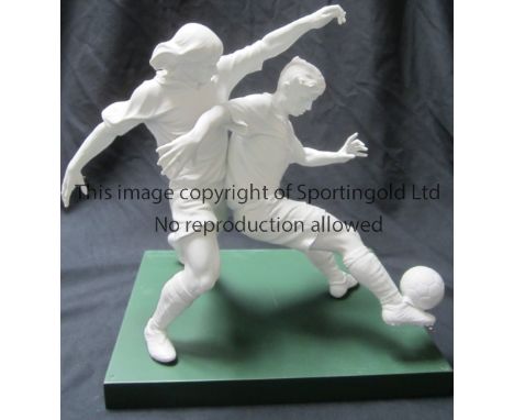 LLADRO  MOTTY       Glossy matte white porcelain figurine of two football players fighting for the ball produced by Lladro is