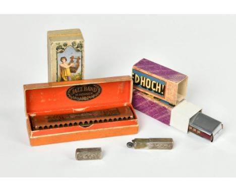 Hohner u.a., 3 Mundharmonikas + Silber Feuerzeug, teilw. Altersspuren
