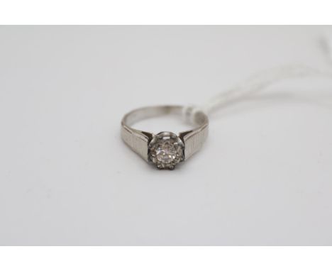 Ladies 18ct White Gold Diamond Solitaire Illusion set ring 0.16ct. Size K 3.3g total weight 