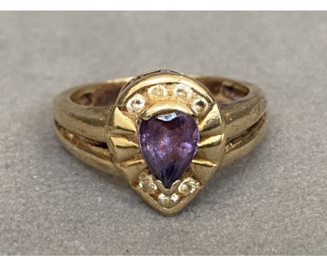 Ladies 9ct gold amethyst and white stone pear shaped ring - weighing 3.1 grams - size L 1/2