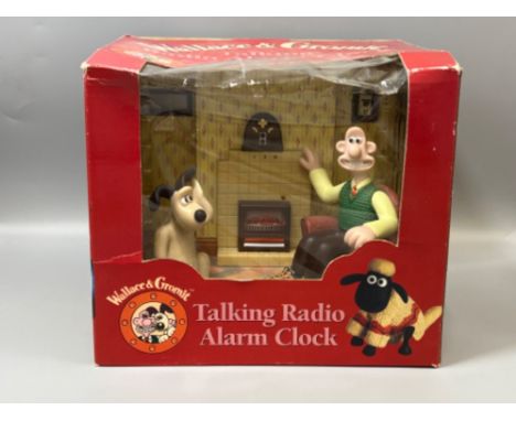 Wallace and Gromit talking radio alarm clock in original box