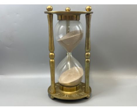 Vintage brass 1 hour timer, in good condition