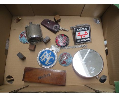 Small collectable vintage automobile items - car badges, wing mirror, kienzel clock 