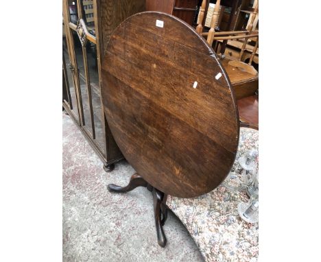 A Georgian tripod table 