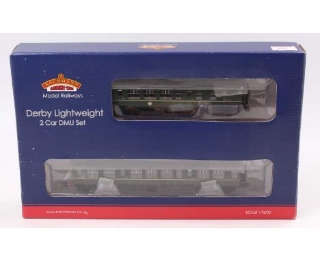 Bachmann Branch-Line Derby 2-car DMU BR green lined yellow (M) Outer sleeve is missing, card interior &amp; clear plastic ‘bo