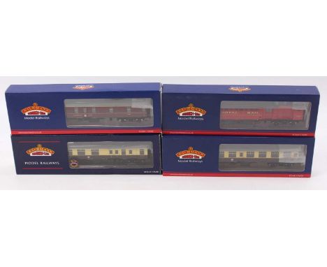 Four Bachmann Branch-Line coaches, all (M) (BNM-M): 39-420A BR Mk1 POS, sorting van, PO red; 39-029D BR Mk1 SK, 2nd corridor 