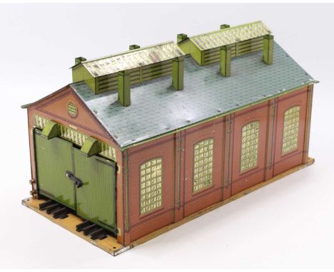 Early 1930’s Hornby Engine Shed E2E, probably a transitional model from 1933-4, for electric locos and with interior lighting