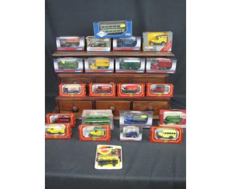 Collection of assorted Corgi and other boxed diecast models to include Corgi track side scale 1:76 Harrington horse box, and 