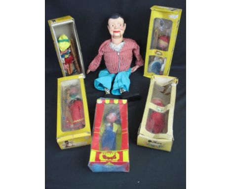 Five vintage boxed Pelham Puppets to include Pinocchio, SS Gypsy, SS 5 Tyrolean Girl, SS22 Swedish Girl etc. Together with an