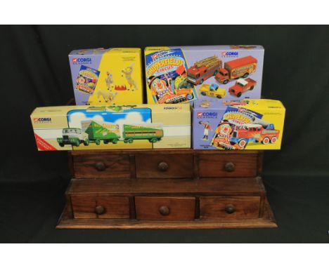 Three Corgi Classics Chipperfield's Circus diecast models in original boxes to include 17801 Scammell Constructor Cannon and 