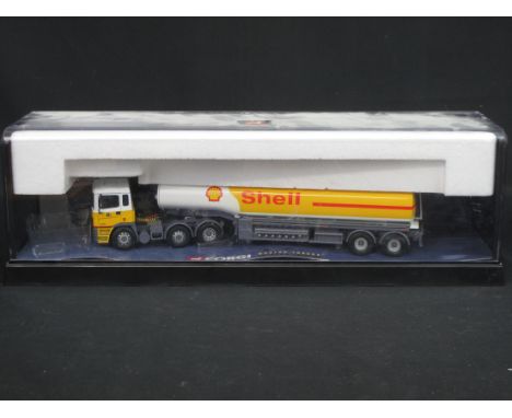 Corgi Modern Trucks 1:50 detailed scale model, 75102 ERF Tanker - Shell UK Limited in original perspex display case.  CONDITI