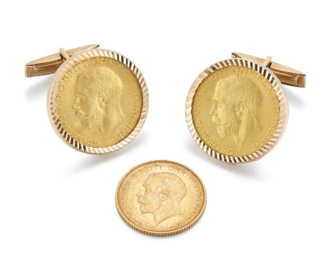 A pair of sovereign cufflinks, each composed of a George V sovereign, spectacle set to Italian mount with swivel fittings, st