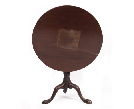 AN EARLY 20TH CENTURY MAHOGANY NEST OF THREE OCCASIONAL TABLES with Maple &amp; Co label and caved decoration to the edge, th