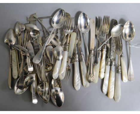 A quantity of assorted silverware, including teaspoons, cake forks, dessert eaters condiment spoon and fruit knife, weighable