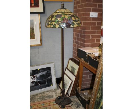 A TIFFANY STYLE STANDARD LAMP WITH DRAGONFLY DETAIL TO BASE 
