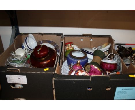 TWO TRAYS OF ASSORTED CERAMICS TO INCLUDE A CARLTONWARE ROUGE ROYALE STYLE GINGER JAR 
