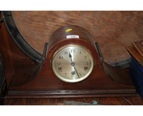 A MAHOGANY CASED NAPOLEON HAT MANTLE CLOCK TOGETHER WITH A FLORAL PAINTED GLASS VASE AND A TRIVET (3)