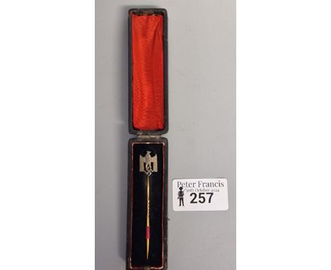 German Third Reich design stick pin, in fitted case marked Der Fuhrer. (B.P. 21% + VAT)