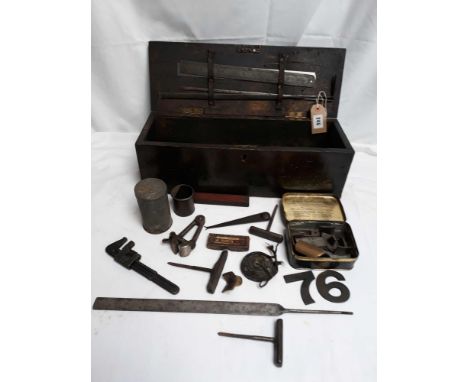 Sale Item:    BOX WITH ASSORTED FOUNDRY TOOLS ETC  Vat Status:   No Vat   Buyers Premium:  This lot is subject to a Buyers P