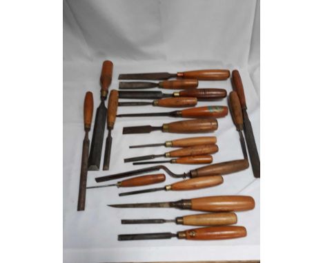  Sale Item:    BOX OF CHISELS - MOSTLY BEECH HANDLES  Vat Status:   No Vat   Buyers Premium:  This lot is subject to a Buyers