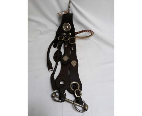  Sale Item:    CLYDESDALE OPEN BRIDLE WHYTE PETERHEAD  Vat Status:   No Vat   Buyers Premium:  This lot is subject to a Buyer