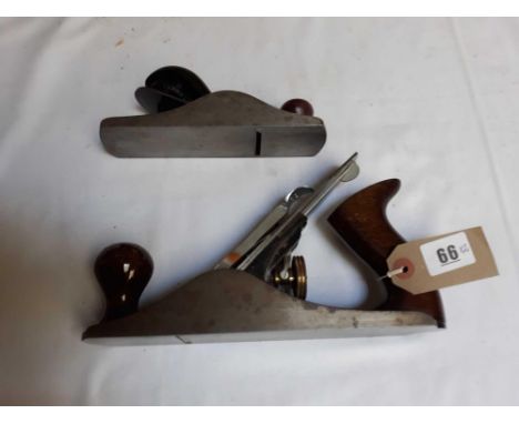  Sale Item:    STANLEY No 4 &amp; No 110 PLANES   Vat Status:   No Vat   Buyers Premium:  This lot is subject to a Buyers Pre