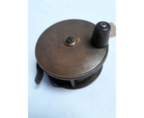  Sale Item:    CHEVALIER BOWNESS 12 BELL YARD LONDON BRASS FISHING REEL  Vat Status:   No Vat   Buyers Premium:  This lot is 