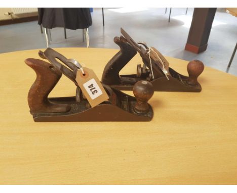  Sale Item:    2 STANLEY BAILEY No4 PLANES   Vat Status:   No Vat   Buyers Premium:  This lot is subject to a Buyers Premium 