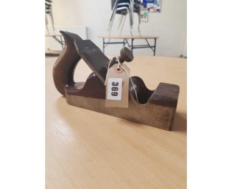  Sale Item:    METAL &amp; WOODEN PLANE (AF)   Vat Status:   No Vat   Buyers Premium:  This lot is subject to a Buyers Premiu