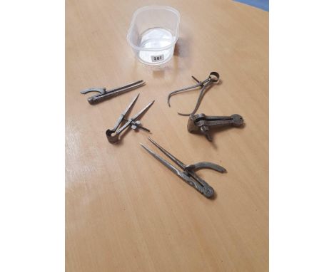  Sale Item:    BOX STEEL DIVIDERS &amp; CLAMP   Vat Status:   No Vat   Buyers Premium:  This lot is subject to a Buyers Premi