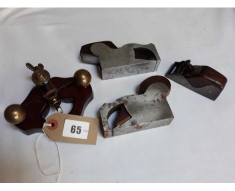  Sale Item:    2 SHOULDER PLANES, ROUTER PLANE &amp; 1 OTHER  Vat Status:   No Vat   Buyers Premium:  This lot is subject to 