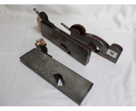  Sale Item:    2 STEEL PLANES &amp; SHOULDER PLANE   Vat Status:   No Vat   Buyers Premium:  This lot is subject to a Buyers 