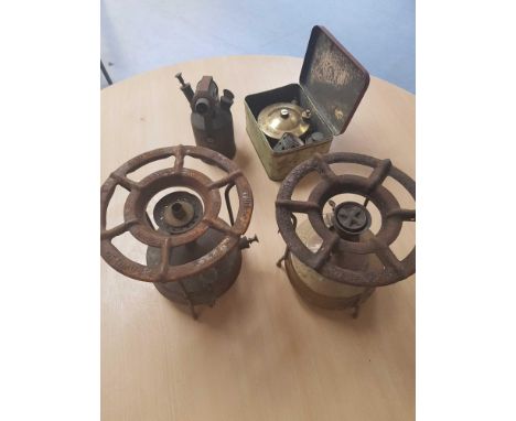  Sale Item:    BOX PRIMUS STOVES BLOW TORCH ETC (AF)  Vat Status:   No Vat   Buyers Premium:  This lot is subject to a Buyers