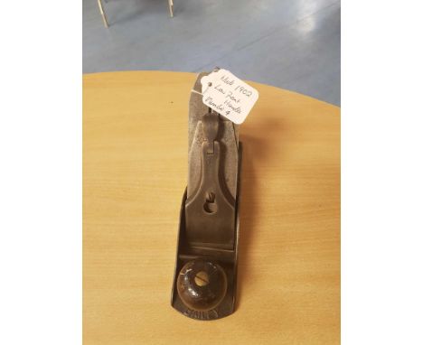  Sale Item:    STANLEY No4 PLANE   Vat Status:   No Vat   Buyers Premium:  This lot is subject to a Buyers Premium of 15% + V