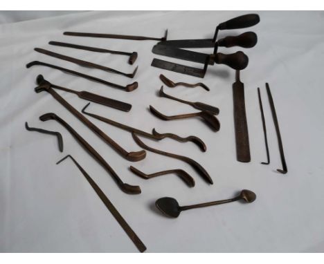  Sale Item:    VARIOUS FOUNDRY CASTING TOOLS   Vat Status:   No Vat   Buyers Premium:  This lot is subject to a Buyers Premiu