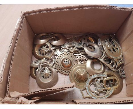  Sale Item:    BOX HORSE BRASSES   Vat Status:   No Vat   Buyers Premium:  This lot is subject to a Buyers Premium of 15% + V