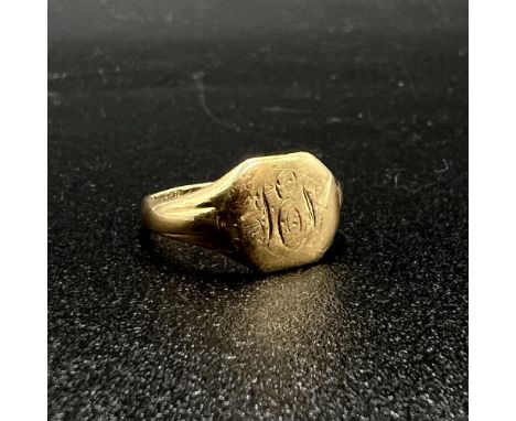 18ct yellow gold Victorian signet ring,
full hallmarked,
2.4 grams in weight,
Size H