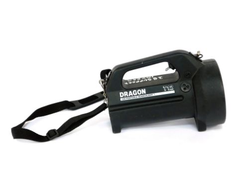 A Dragon 12v portable search light, T12.NB. We have specific vendor instructions to sell WITHOUT RESERVE. WARNING! This lot c