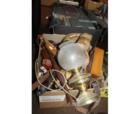 A QUANTITY OF TREEN ITEMS AND A SMALL BRASS LAMP